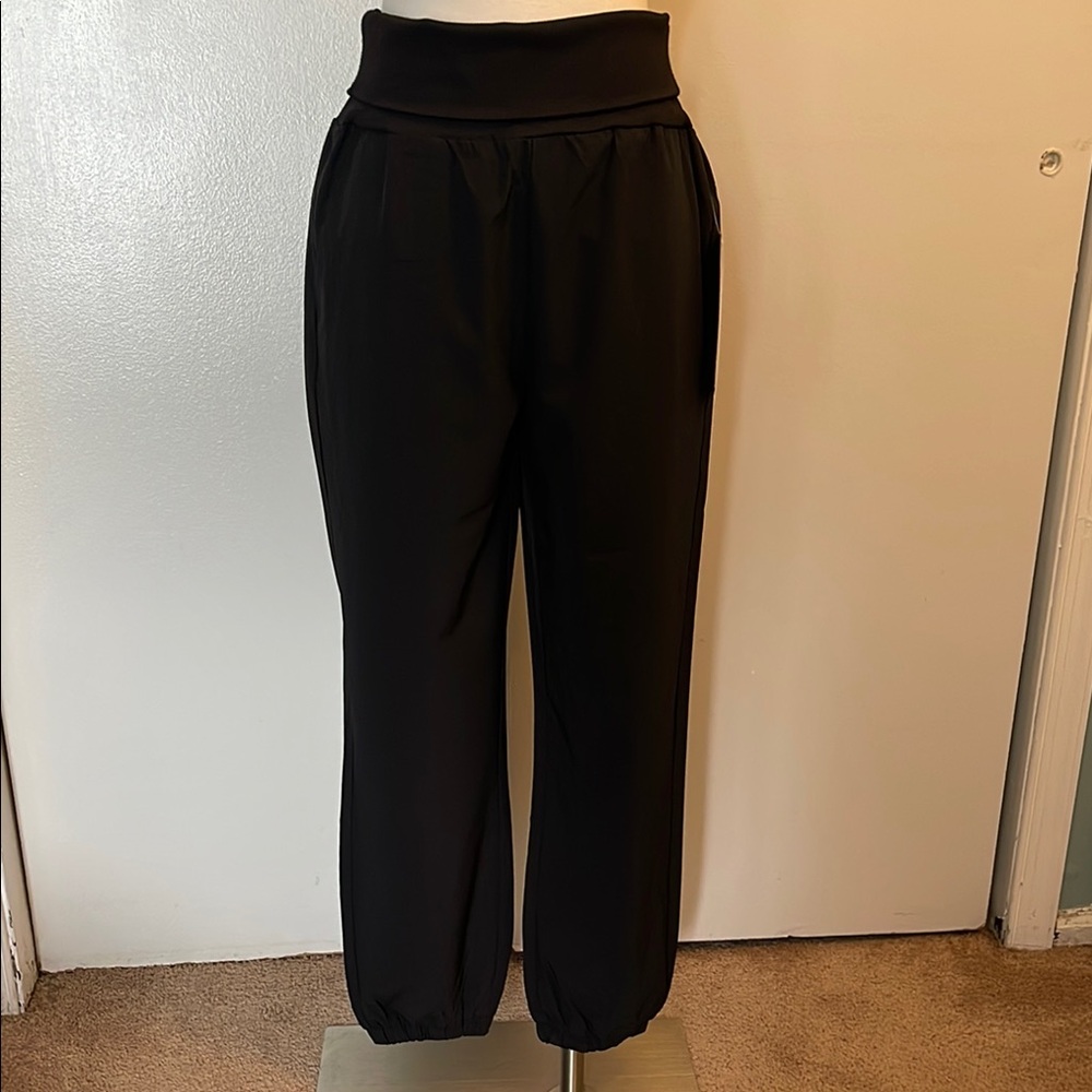 🆕 VANILLA STAR Black Love to Move High-Waisted Fold Jogger Pants ~ Medium